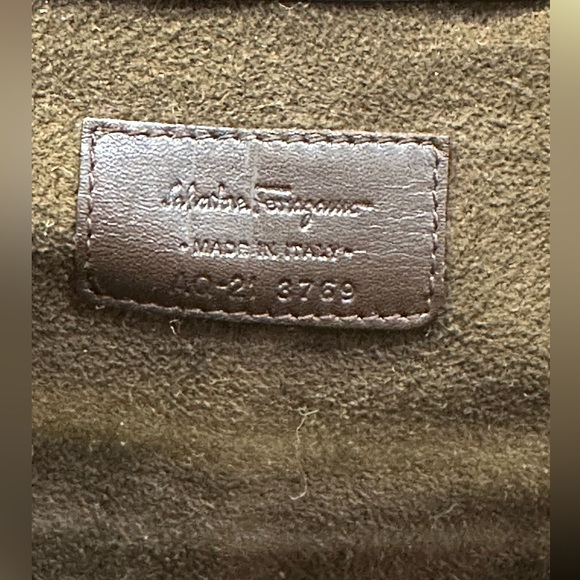 Salvatore Ferragamo Black and Brown Signature Design - Picture 6 of 9